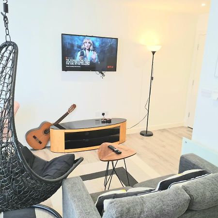 Great Studio Apartments - Netflix, Wifi, Digital Tv Sheffield Zewnętrze zdjęcie