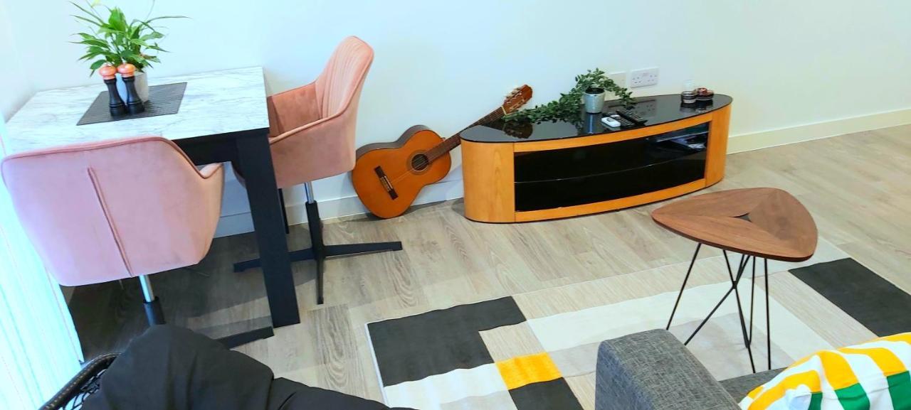 Great Studio Apartments - Netflix, Wifi, Digital Tv Sheffield Zewnętrze zdjęcie