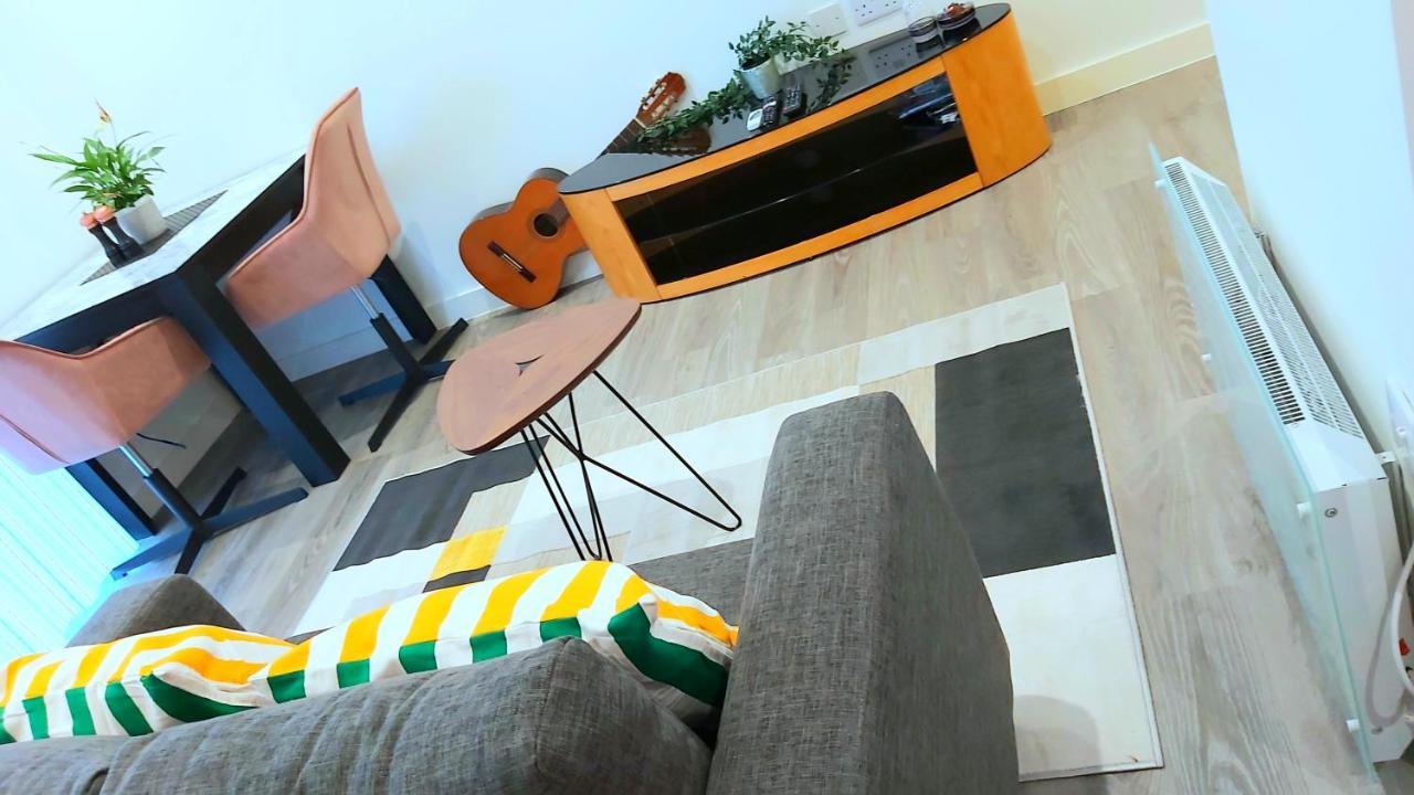 Great Studio Apartments - Netflix, Wifi, Digital Tv Sheffield Zewnętrze zdjęcie