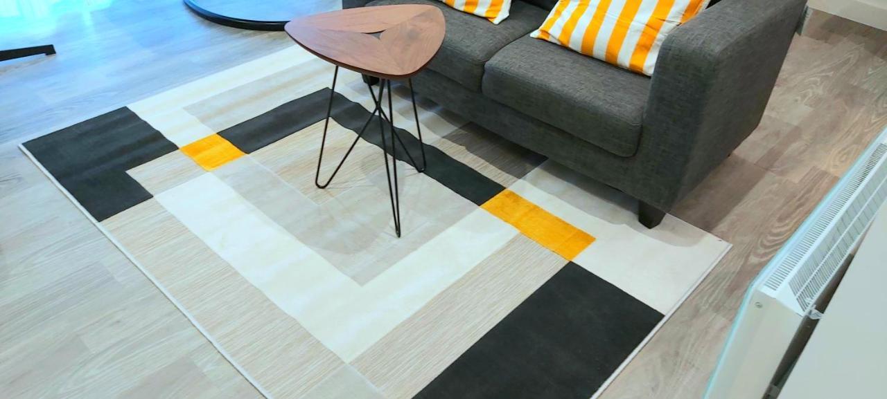 Great Studio Apartments - Netflix, Wifi, Digital Tv Sheffield Zewnętrze zdjęcie