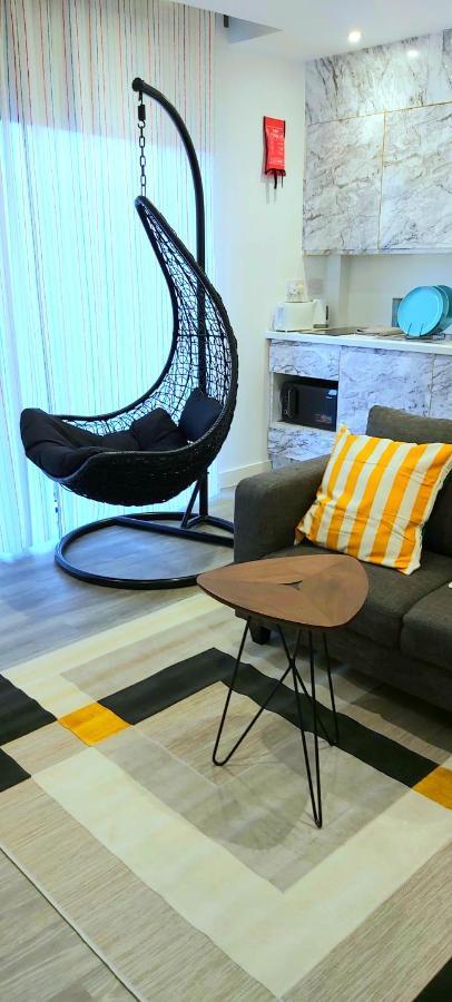 Great Studio Apartments - Netflix, Wifi, Digital Tv Sheffield Zewnętrze zdjęcie