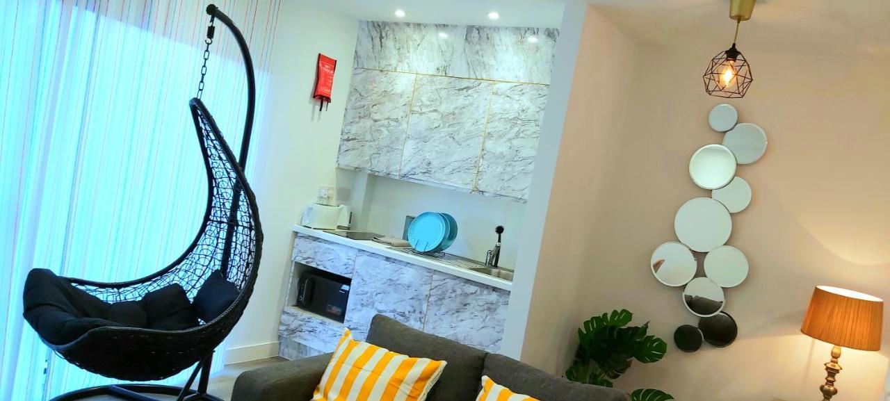 Great Studio Apartments - Netflix, Wifi, Digital Tv Sheffield Zewnętrze zdjęcie